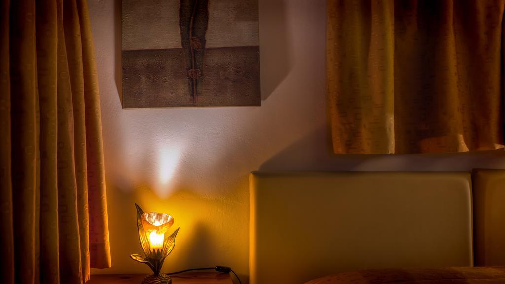 Charoula Rooms Kalavryta Chambre photo