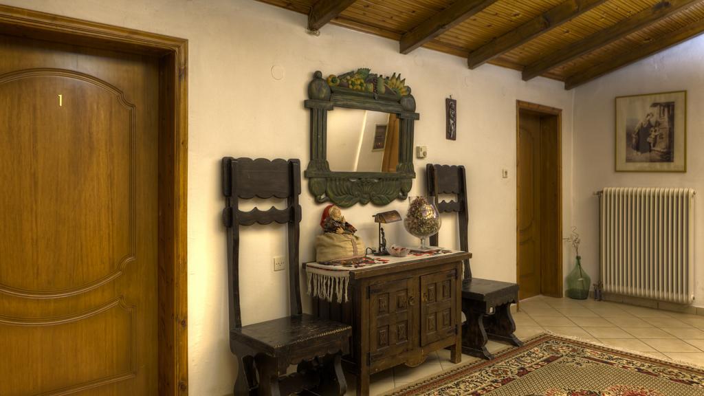 Charoula Rooms Kalavryta Extérieur photo